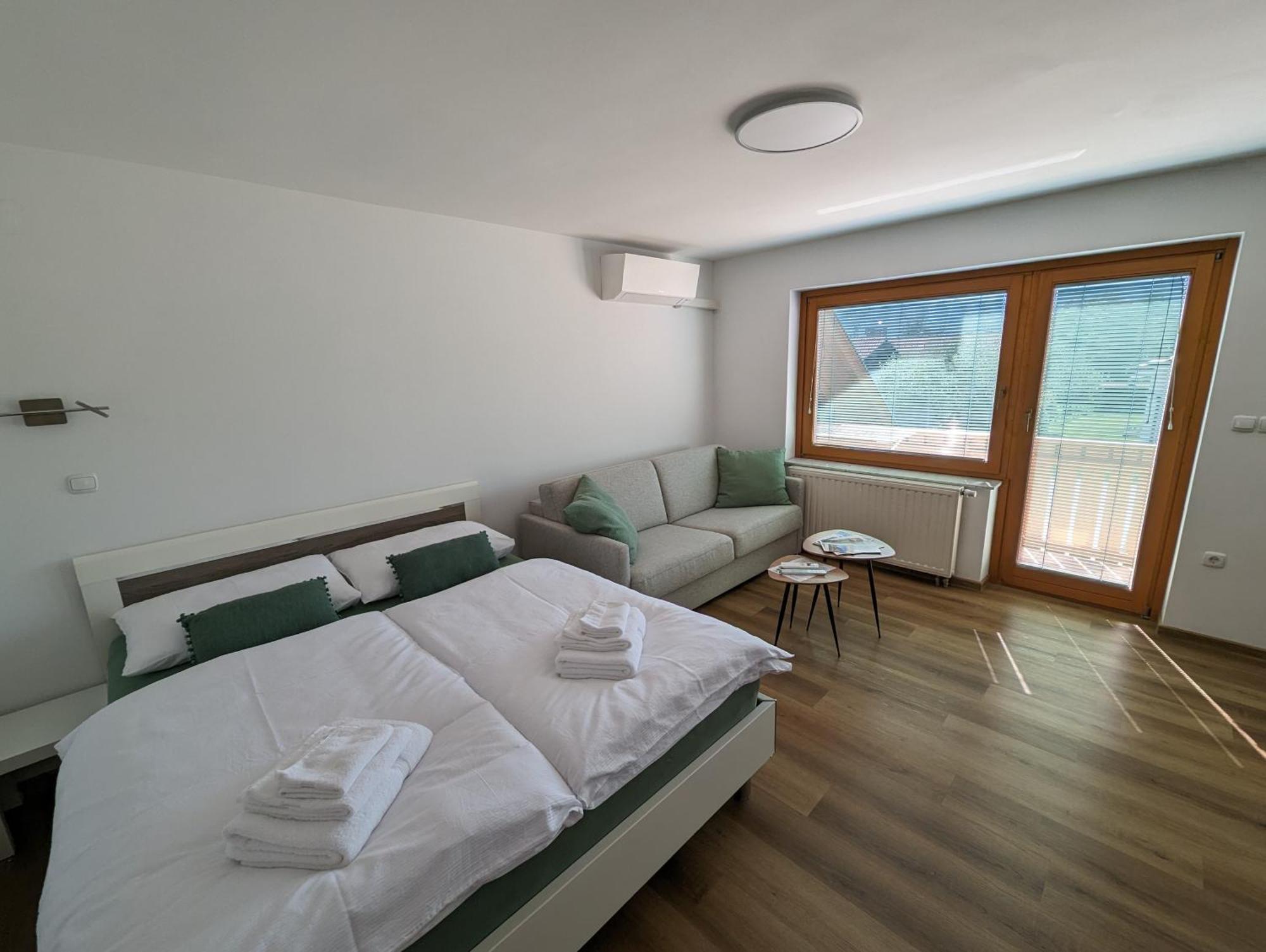 Studio Apartment Velis Radovljica Kültér fotó